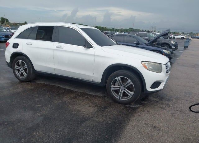 2017 MERCEDES-BENZ GLC-Class