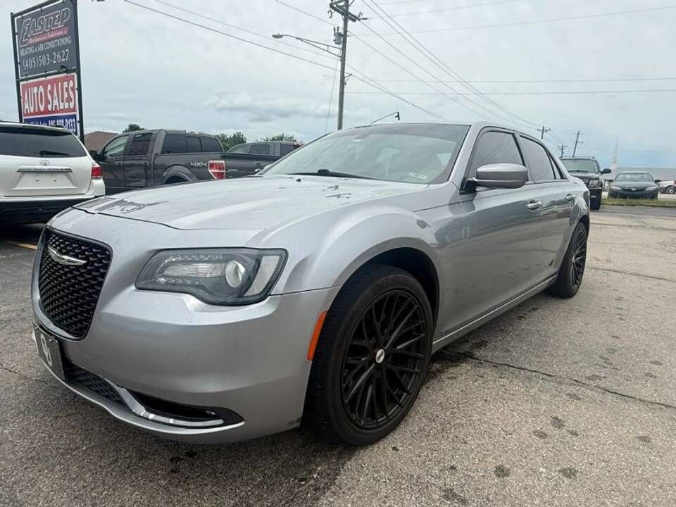 2016 CHRYSLER 300