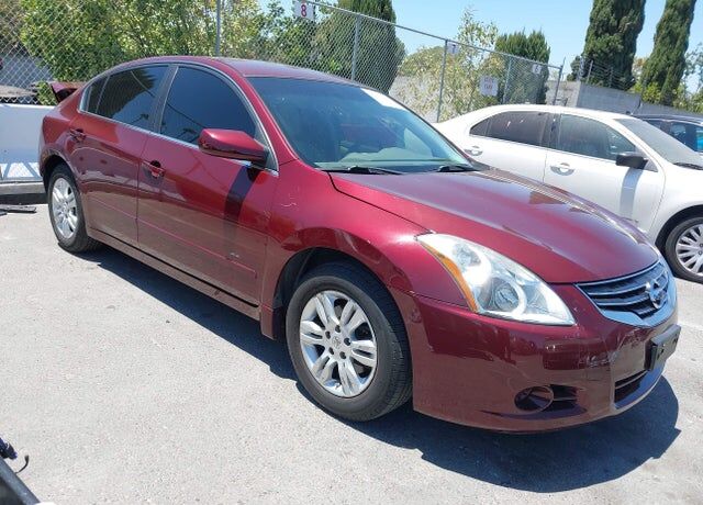 2012 NISSAN Altima