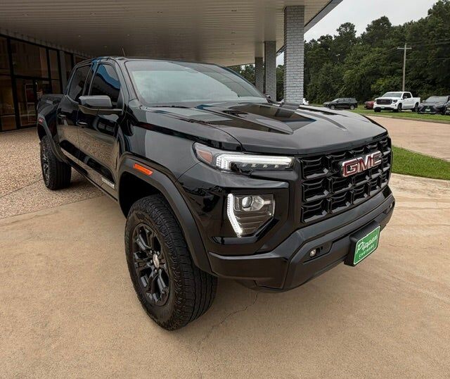2024 GMC Canyon