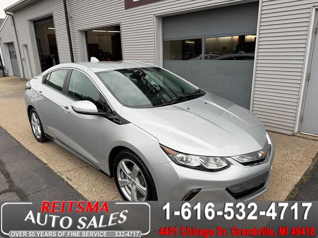 2017 CHEVROLET Volt