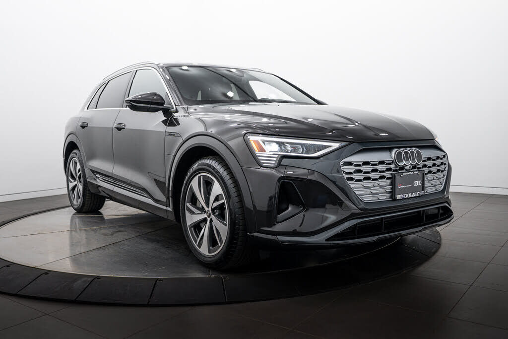 2024 Audi Q8