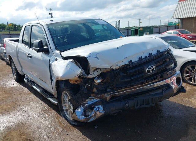 2012 TOYOTA Tundra