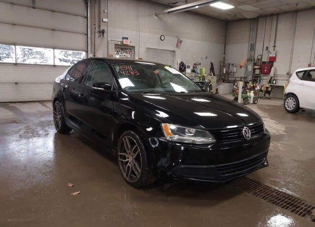 2012 VOLKSWAGEN Jetta