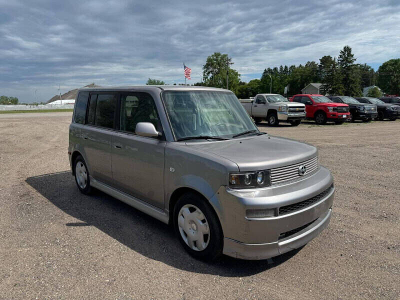 2004 TOYOTA SCION