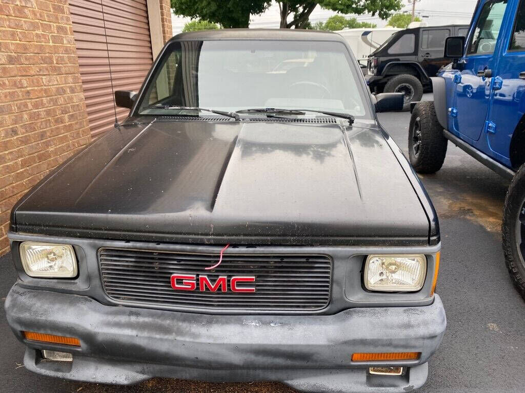 GMC Typhoon