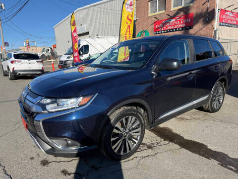 2020 MITSUBISHI Outlander
