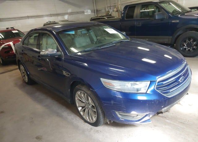 2013 FORD Taurus