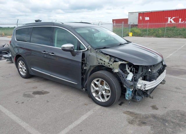 2017 CHRYSLER Pacifica