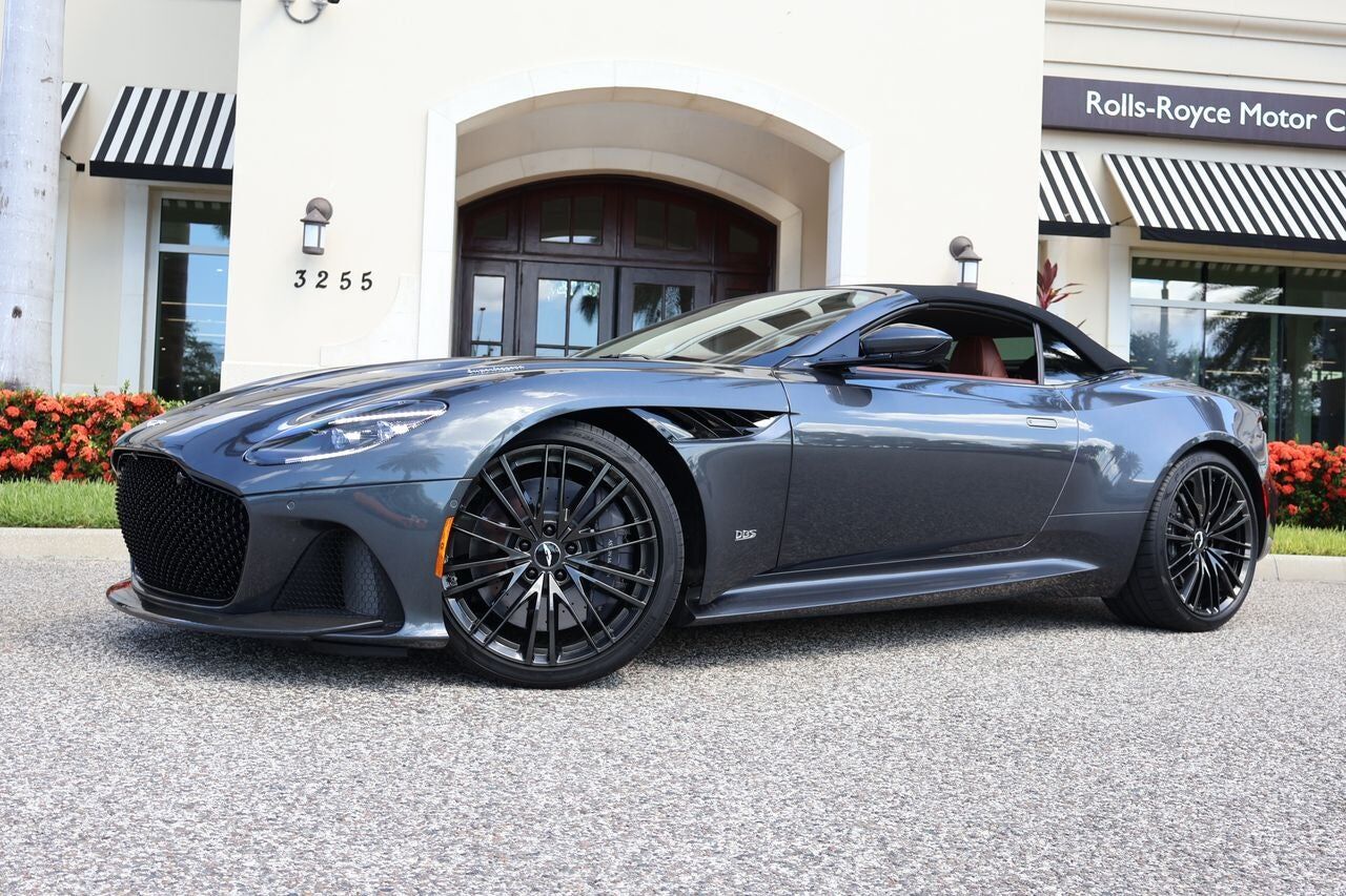 2021 ASTON MARTIN DBS