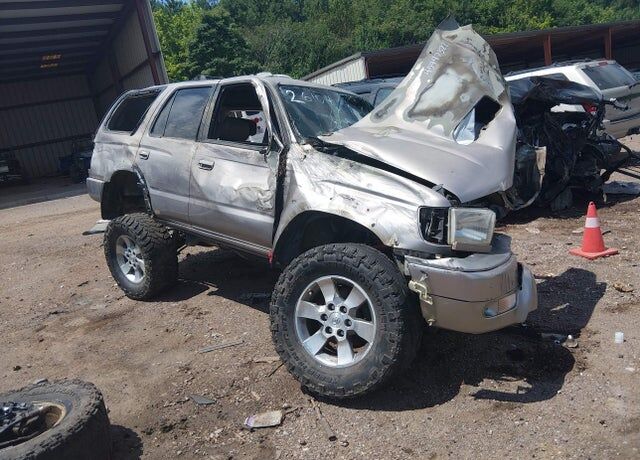2002 TOYOTA 4-Runner