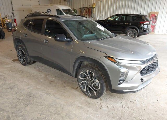 2025 CHEVROLET Trax