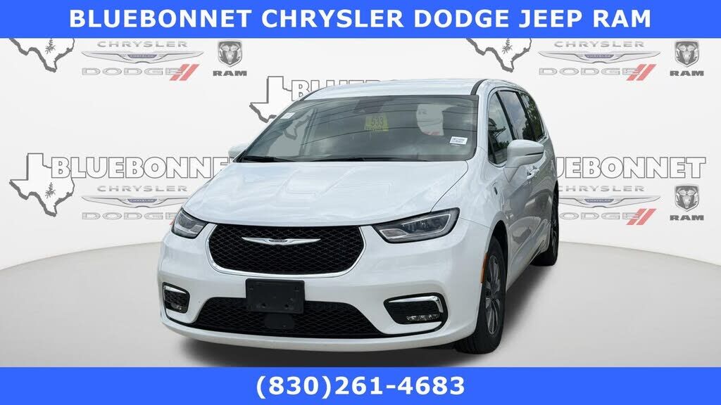 2022 CHRYSLER Pacifica