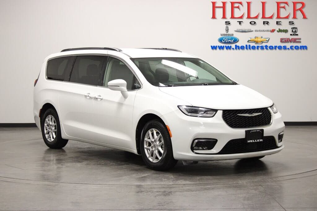 2022 CHRYSLER Pacifica