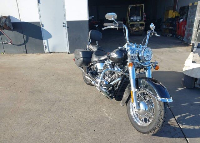 2023 HARLEY DAVIDSON FLHCS / Heritage Classic 114