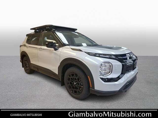 2026 MITSUBISHI Outlander