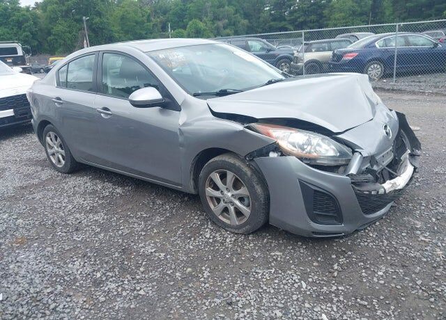 2011 MAZDA Mazda3