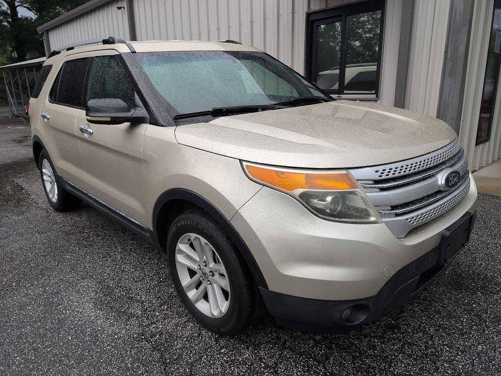2011 FORD Explorer