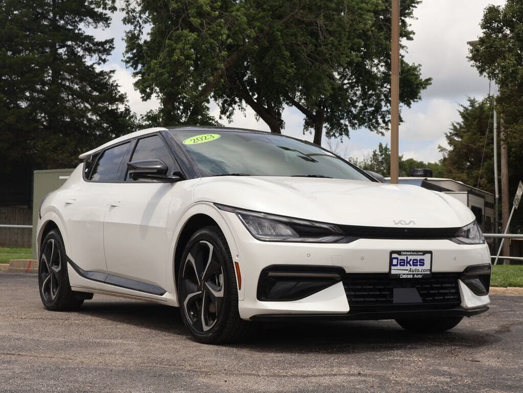 2023 KIA EV6