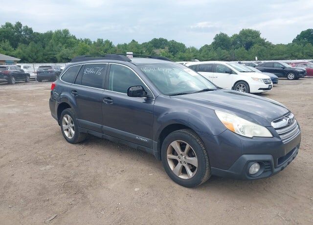 2013 SUBARU Outback