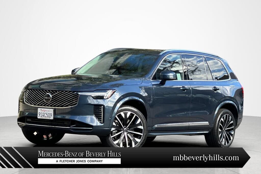 2025 VOLVO XC90