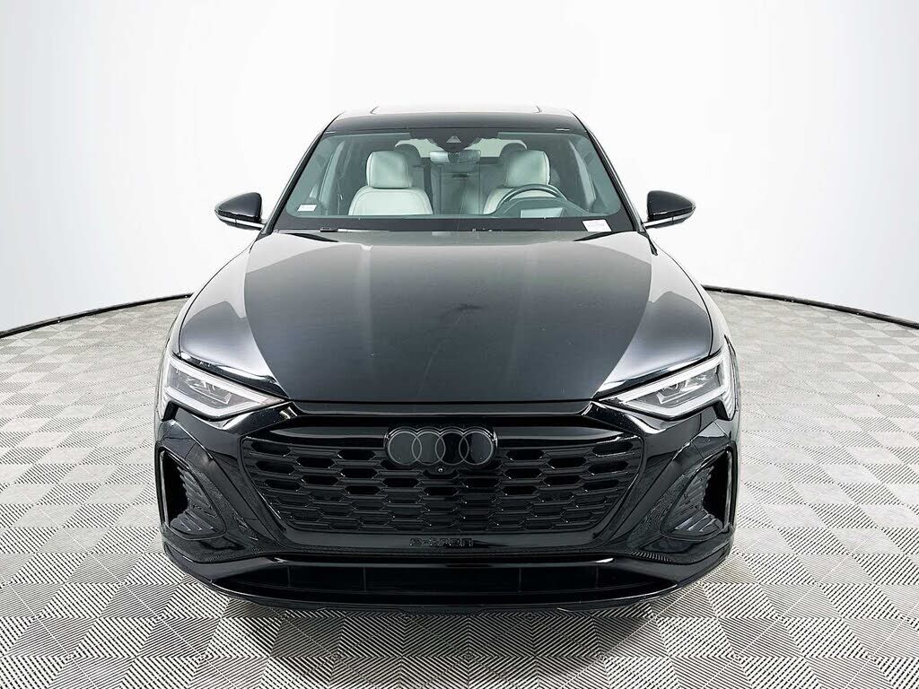 2024 Audi Q8