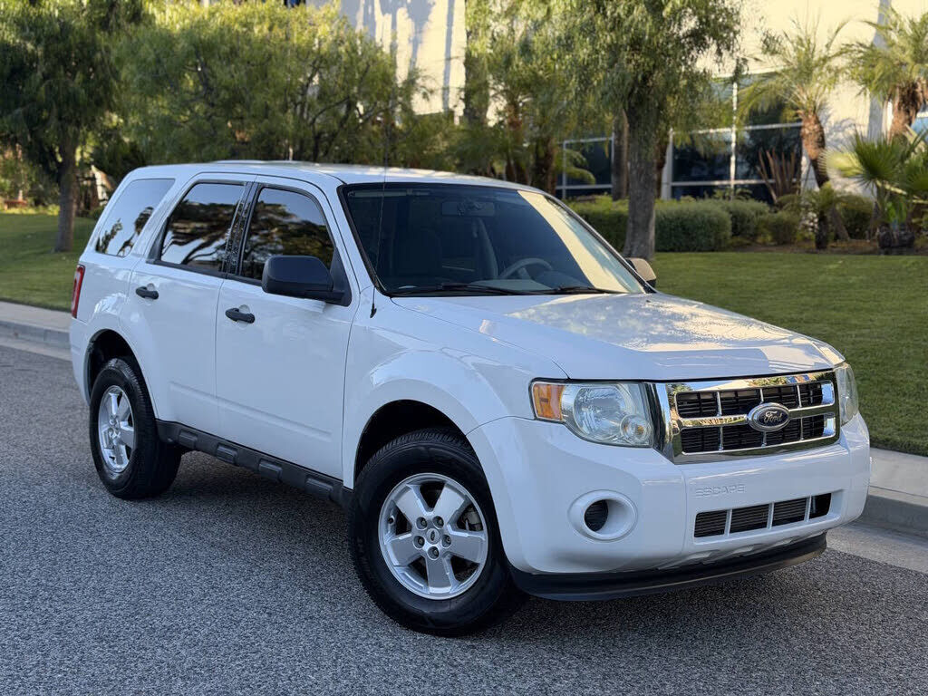 2011 FORD Escape