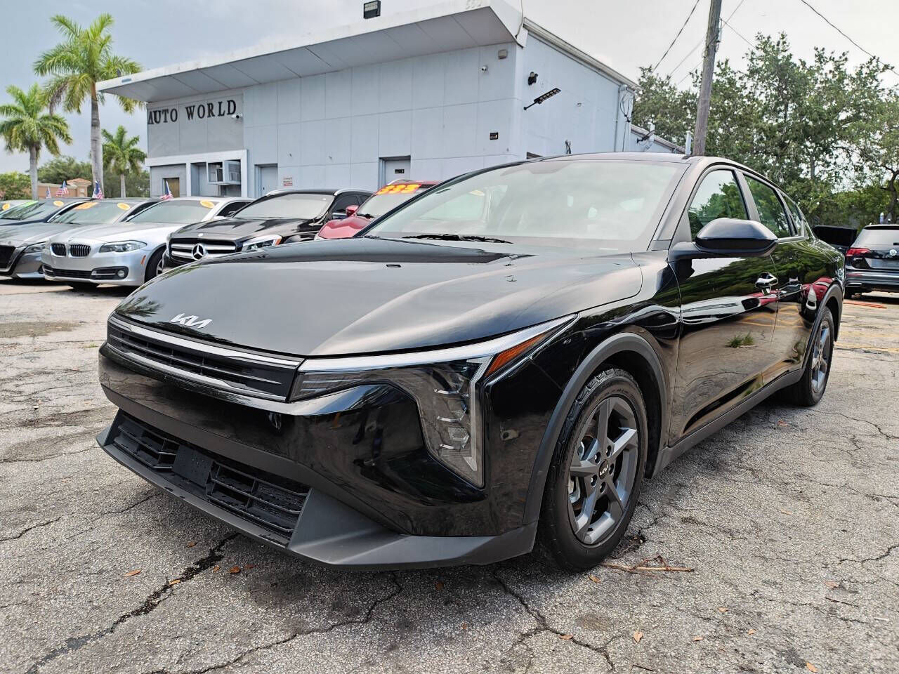 2025 KIA K4