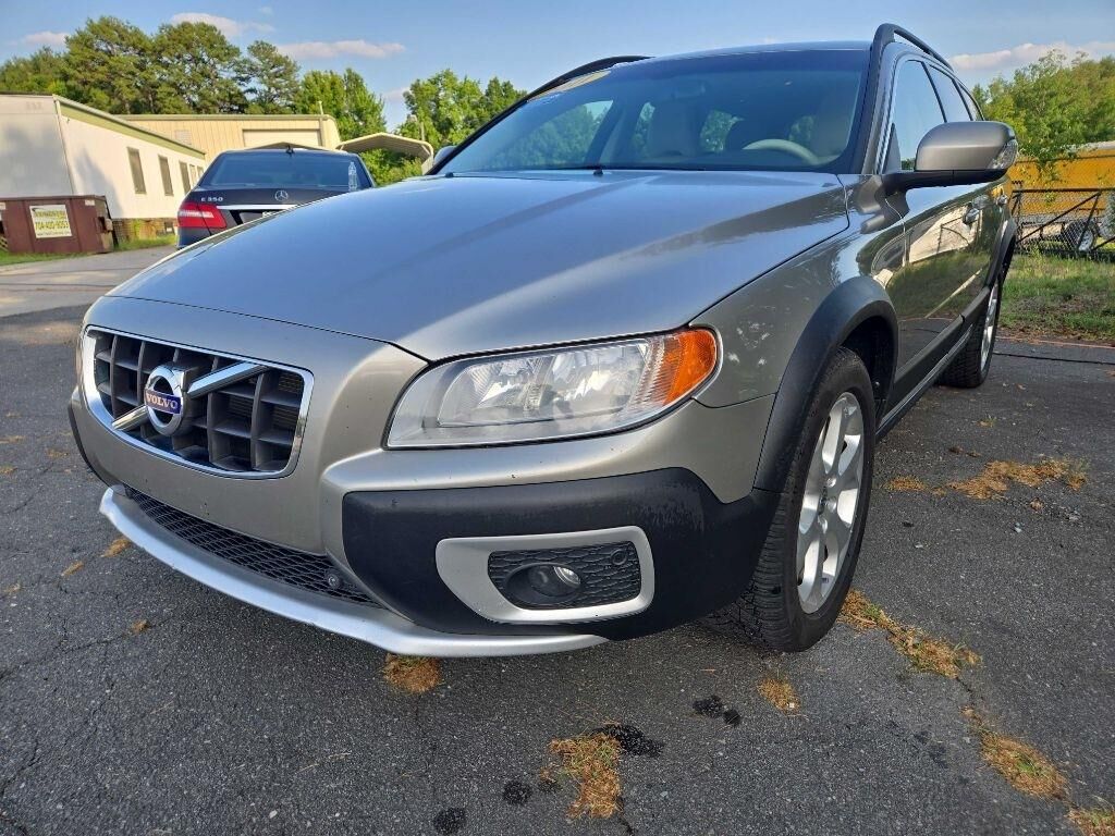 2011 VOLVO XC70