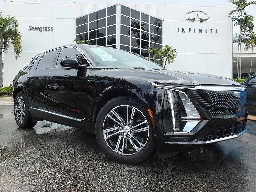 2025 CADILLAC Lyriq