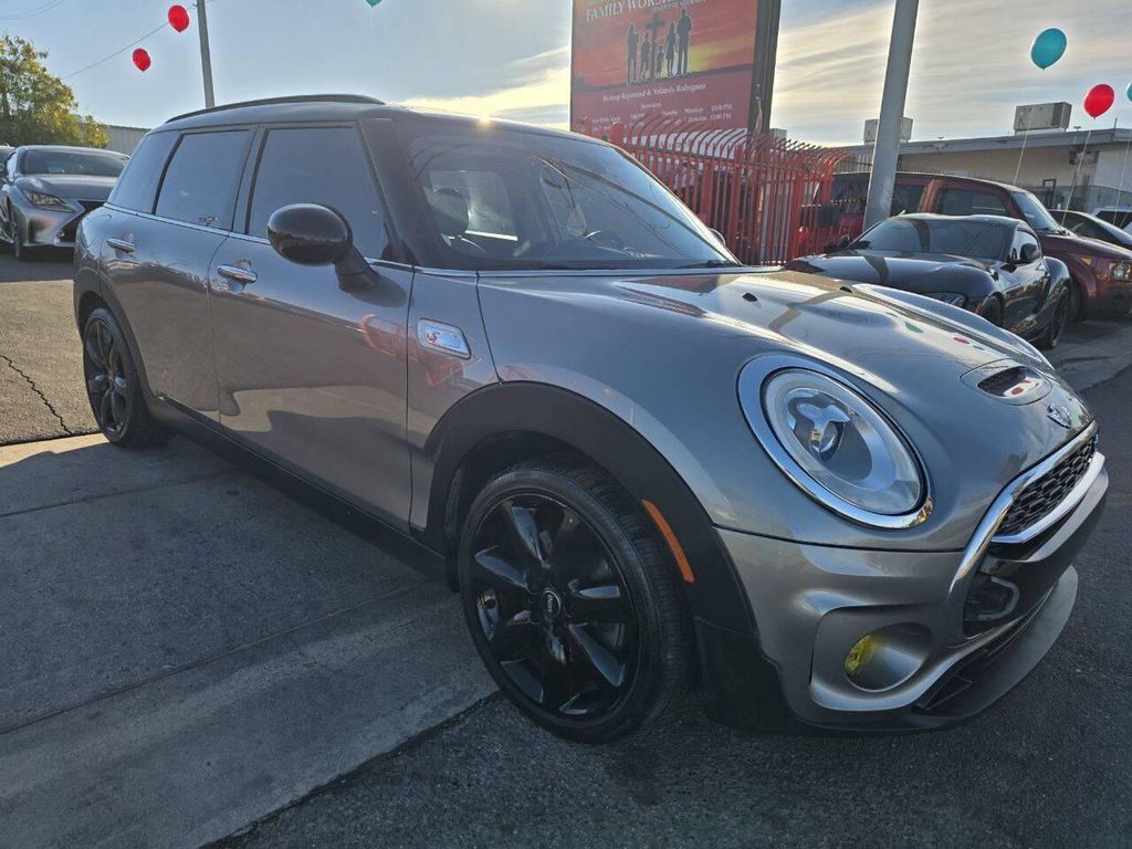 2016 MINI Clubman