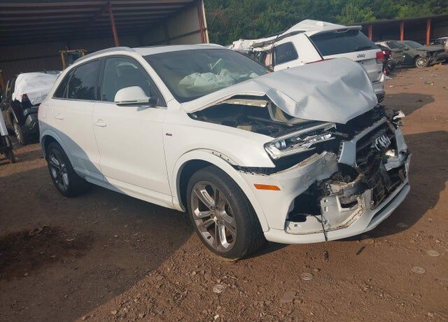 2016 AUDI Q3