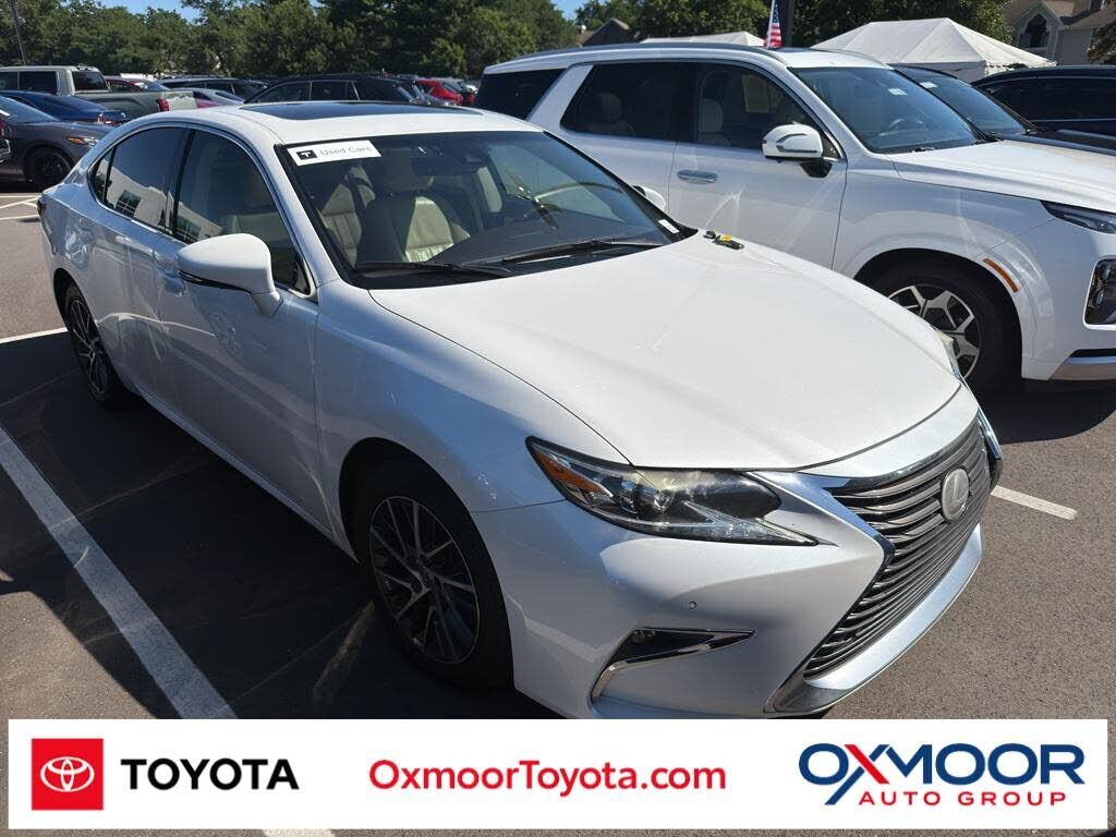 2016 LEXUS ES