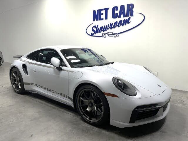 2025 PORSCHE 911