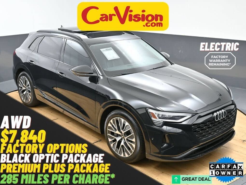 2024 AUDI Q8