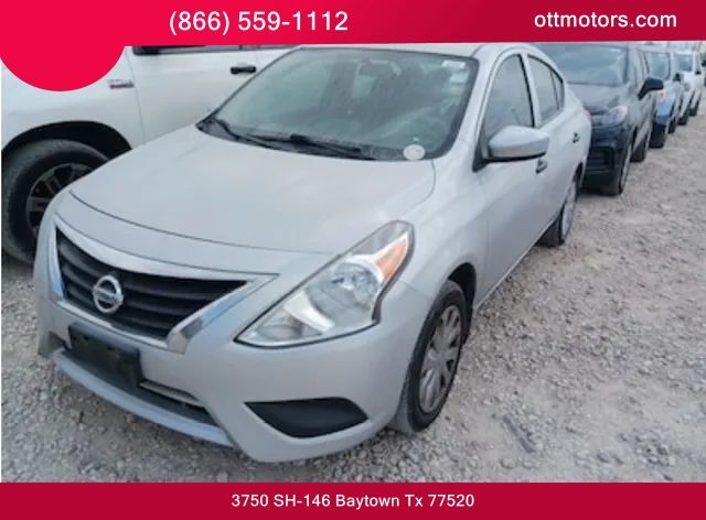 2016 NISSAN Versa
