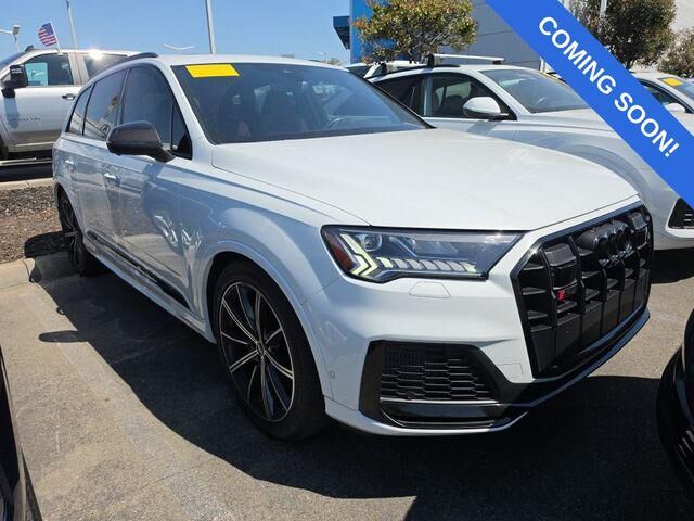 2022 AUDI SQ7