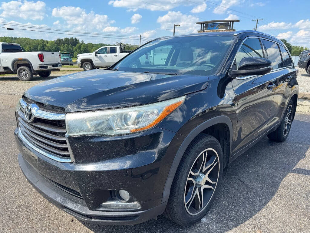 2016 TOYOTA Highlander