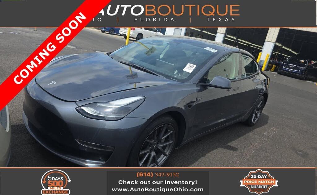 2022 TESLA Model 3