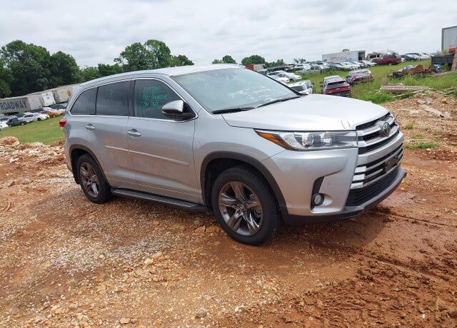 2018 TOYOTA Highlander