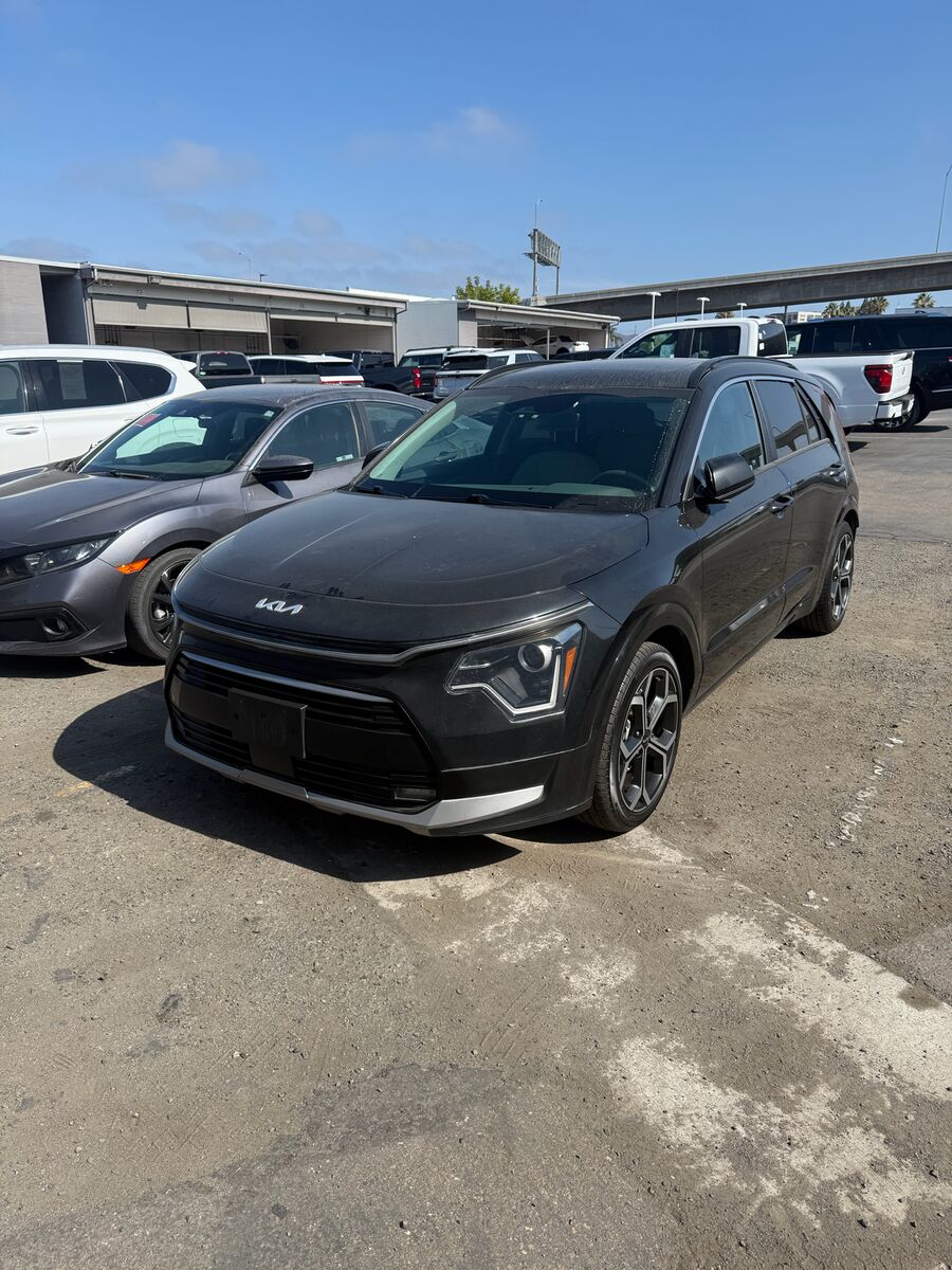 2023 KIA Niro