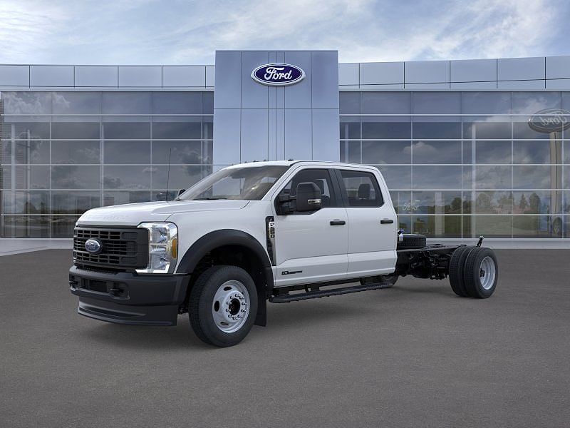 2025 FORD F-550
