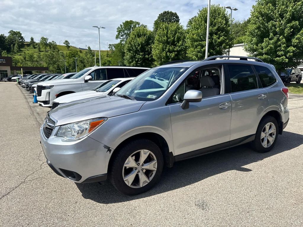 2016 SUBARU Forester