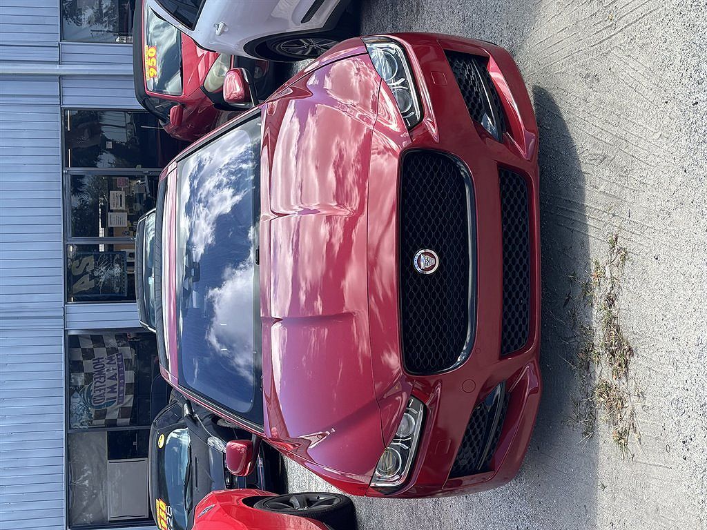 2017 JAGUAR XE