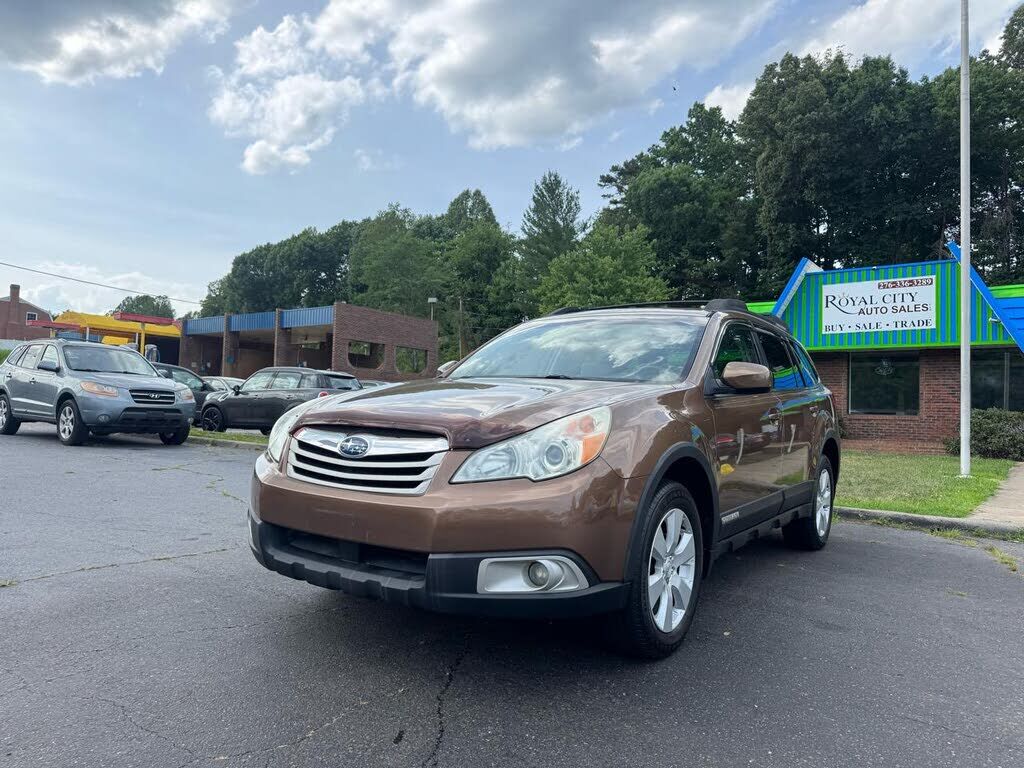2011 SUBARU Outback