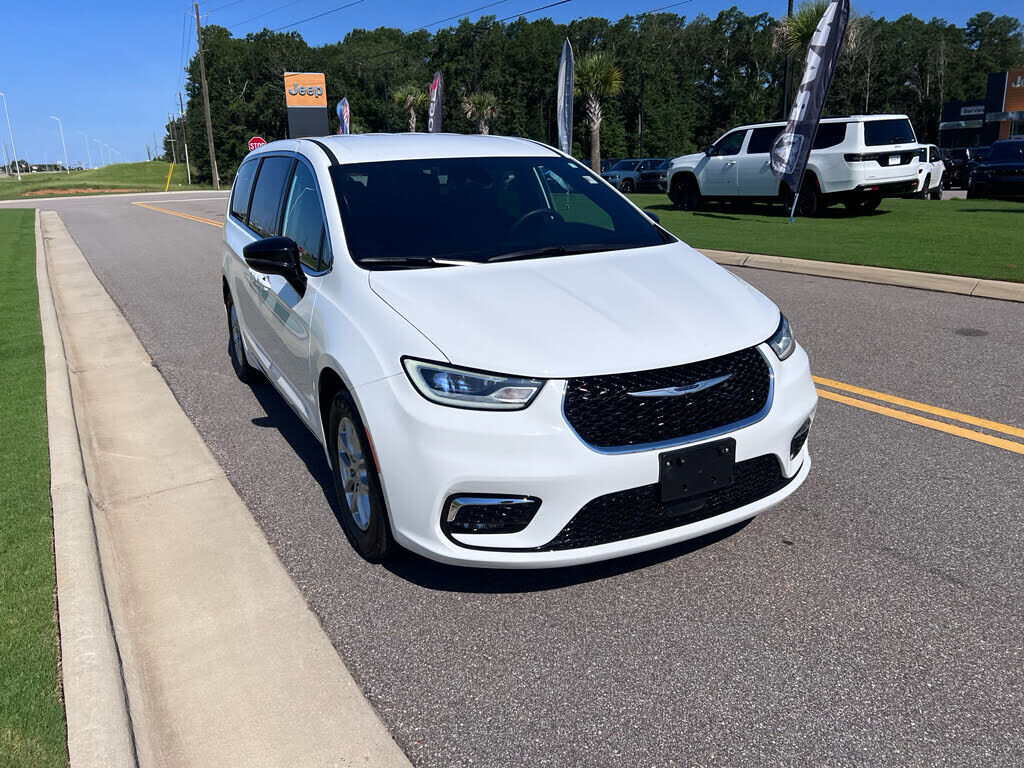 2025 CHRYSLER Pacifica