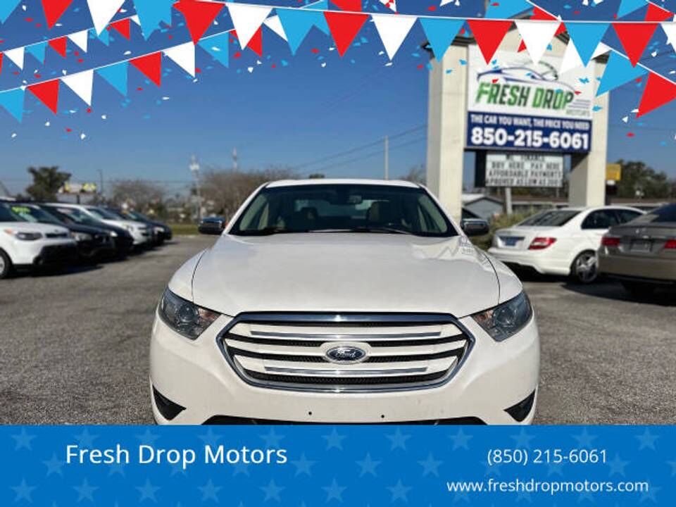 2013 FORD Taurus
