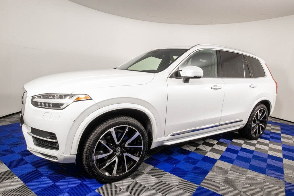 2018 VOLVO XC90
