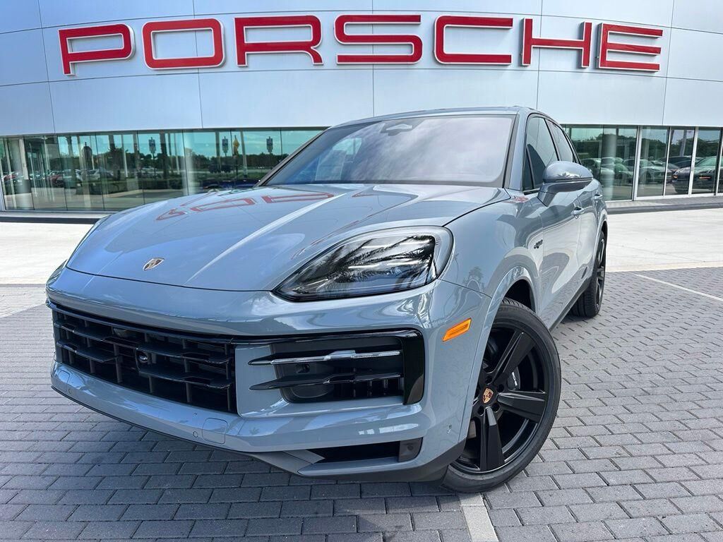 2026 PORSCHE Cayenne