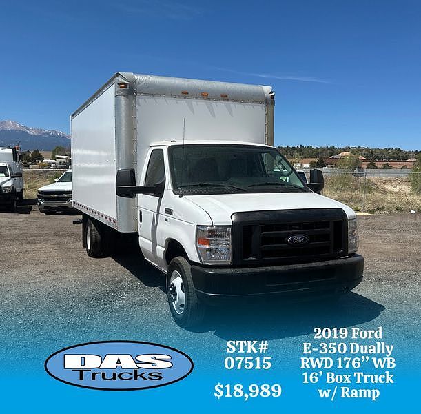 2019 FORD E-350